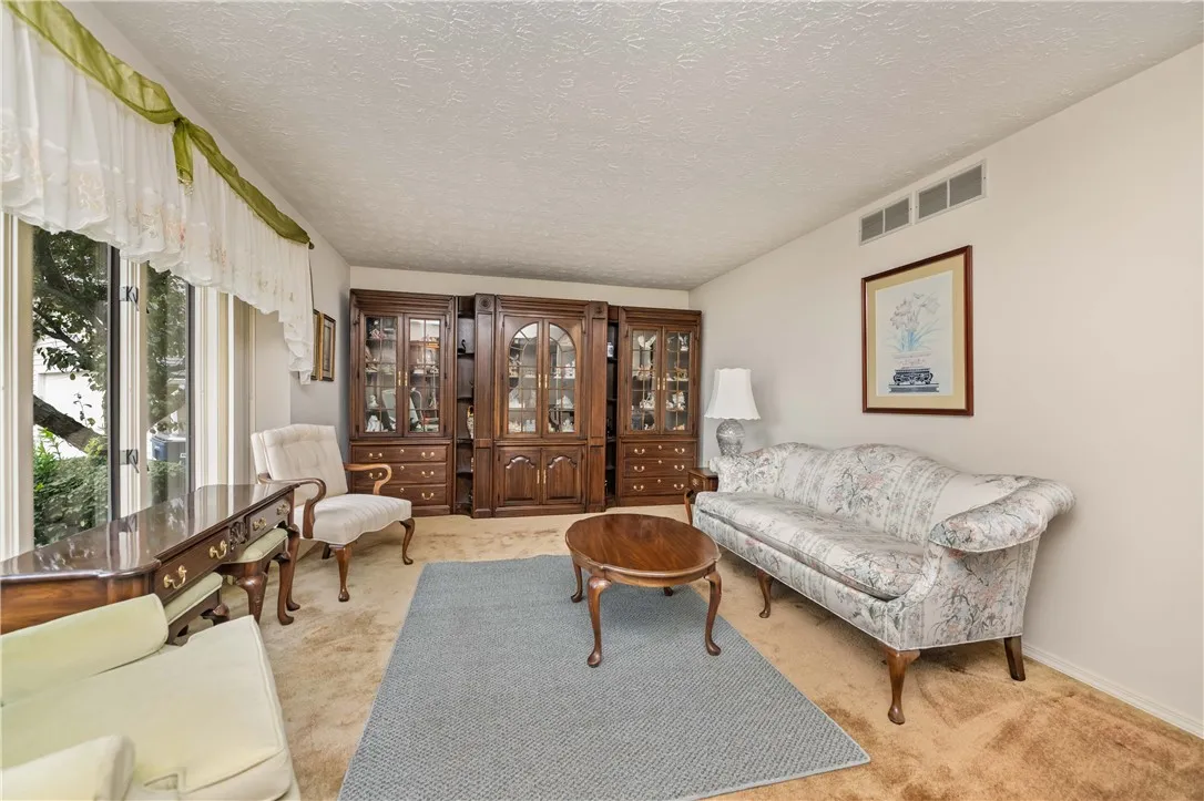 112 Red Rock Circle, Greece, New York 14626, Greece, New York 14626, 5 Bedrooms Bedrooms, 13 Rooms Rooms,4 BathroomsBathrooms,Residential,For Sale,112 Red Rock Circle, Greece, New York 14626,R1621143