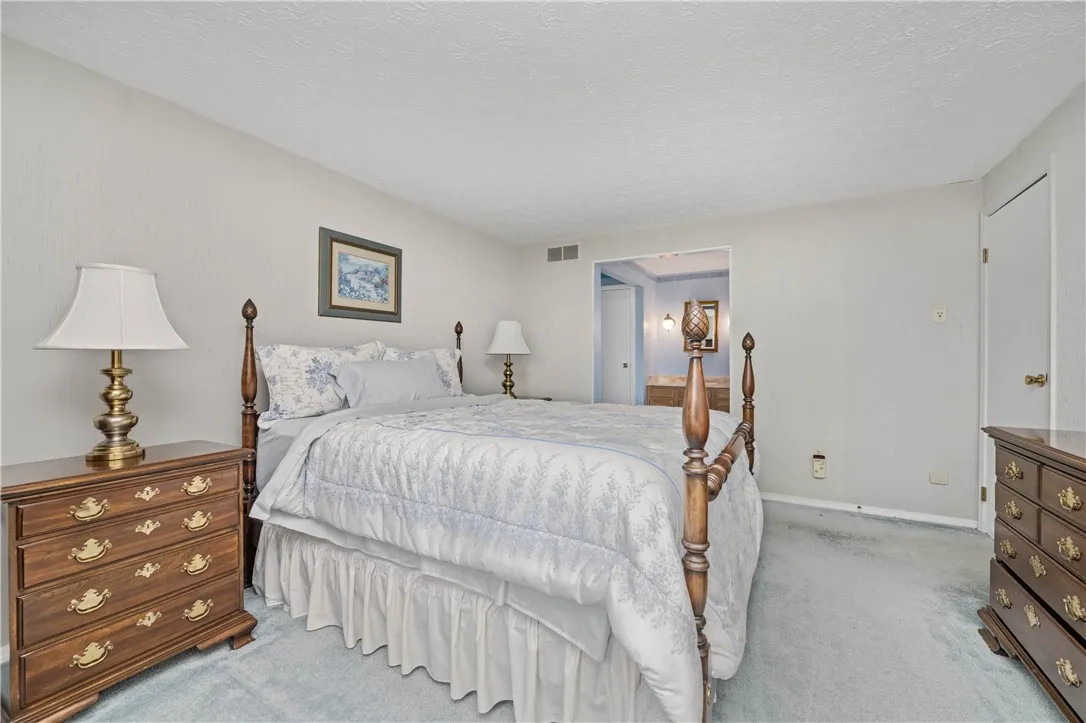 112 Red Rock Circle, Greece, New York 14626, Greece, New York 14626, 5 Bedrooms Bedrooms, 13 Rooms Rooms,4 BathroomsBathrooms,Residential,For Sale,112 Red Rock Circle, Greece, New York 14626,R1621143
