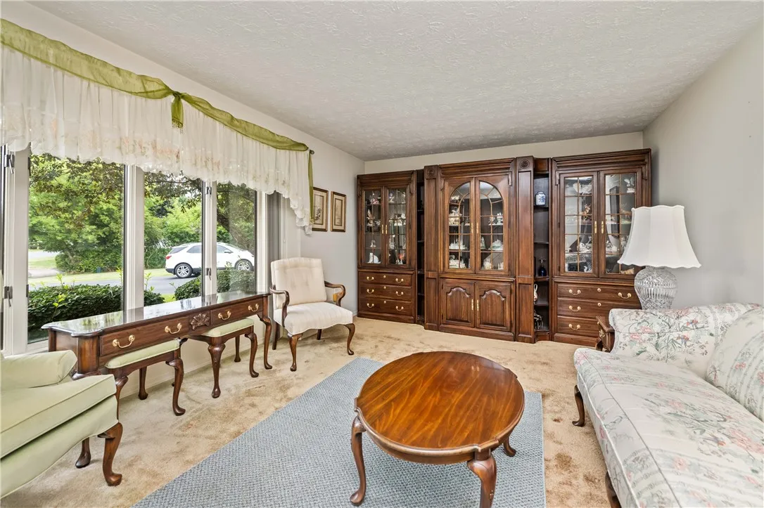 112 Red Rock Circle, Greece, New York 14626, Greece, New York 14626, 5 Bedrooms Bedrooms, 13 Rooms Rooms,4 BathroomsBathrooms,Residential,For Sale,112 Red Rock Circle, Greece, New York 14626,R1621143