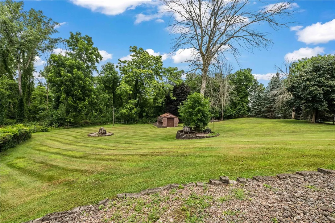112 Red Rock Circle, Greece, New York 14626, Greece, New York 14626, 5 Bedrooms Bedrooms, 13 Rooms Rooms,4 BathroomsBathrooms,Residential,For Sale,112 Red Rock Circle, Greece, New York 14626,R1621143