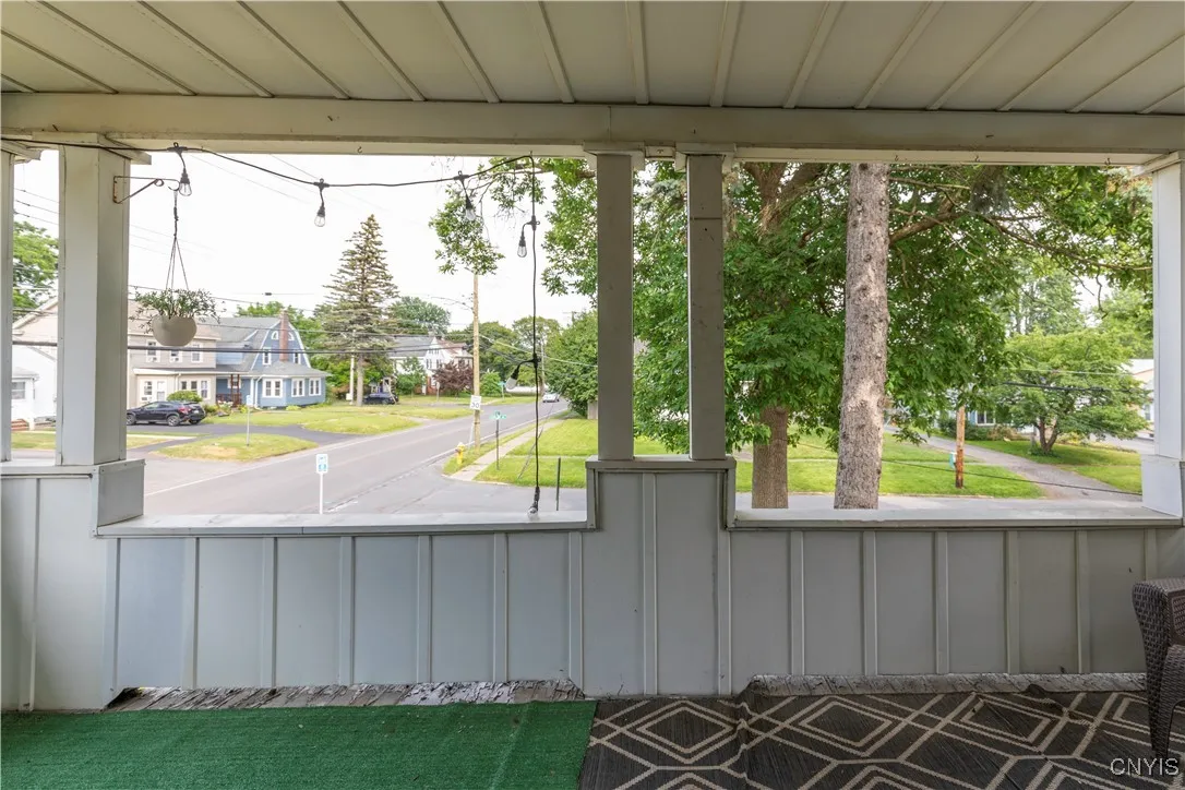 423 Highland Avenue, Dewitt, New York 13057, De Witt, New York 13057, 6 Bedrooms Bedrooms, ,2 BathroomsBathrooms,Residential,For Sale,423 Highland Avenue, Dewitt, New York 13057,S1621820