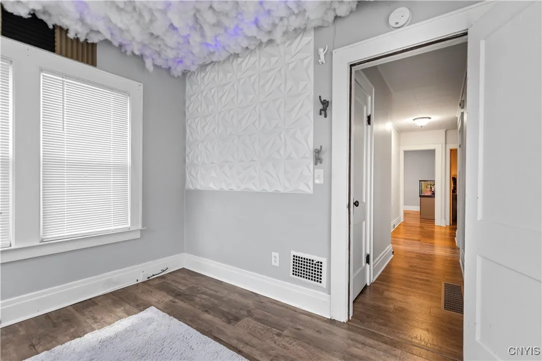 423 Highland Avenue, Dewitt, New York 13057, De Witt, New York 13057, 6 Bedrooms Bedrooms, ,2 BathroomsBathrooms,Residential,For Sale,423 Highland Avenue, Dewitt, New York 13057,S1621820