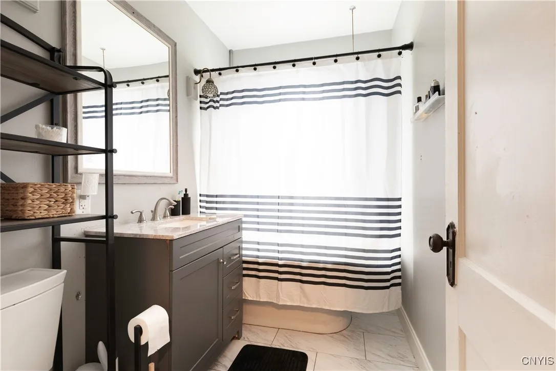 423 Highland Avenue, Dewitt, New York 13057, De Witt, New York 13057, 6 Bedrooms Bedrooms, ,2 BathroomsBathrooms,Residential,For Sale,423 Highland Avenue, Dewitt, New York 13057,S1621820
