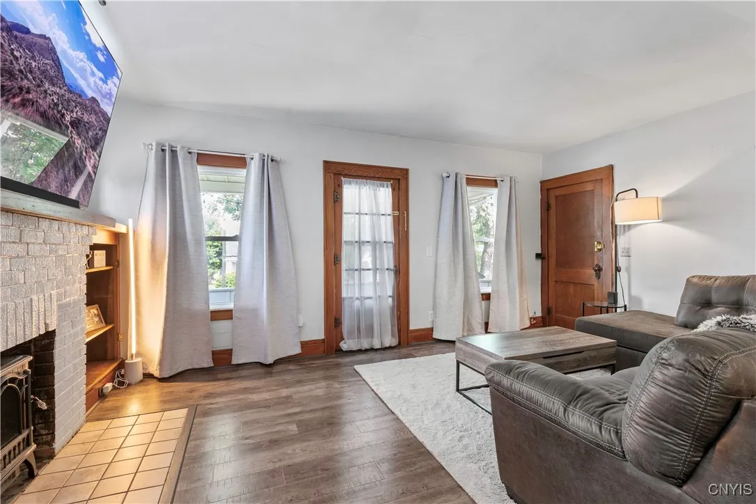 423 Highland Avenue, Dewitt, New York 13057, De Witt, New York 13057, 6 Bedrooms Bedrooms, ,2 BathroomsBathrooms,Residential,For Sale,423 Highland Avenue, Dewitt, New York 13057,S1621820