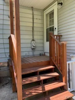 sunroom entrance/exit on garage side