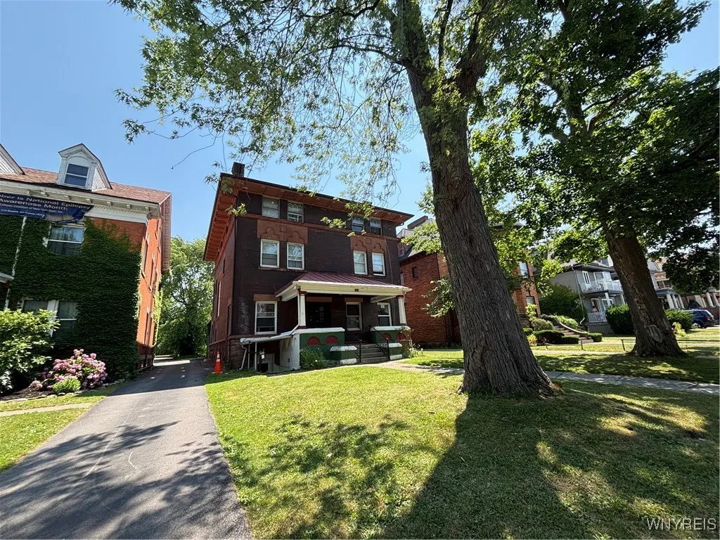 333 Elmwood Avenue, Buffalo, New York 14222, Buffalo, New York 14222, ,Multi Family,For Sale,333 Elmwood Avenue, Buffalo, New York 14222,B1622042