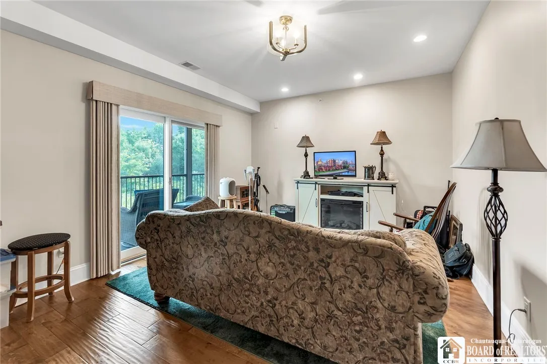 743 Legacy Drive 209, Lewiston, New York 14092, Lewiston, New York 14092, 3 Bedrooms Bedrooms, 7 Rooms Rooms,2 BathroomsBathrooms,Residential,For Sale,743 Legacy Drive 209, Lewiston, New York 14092,R1622074