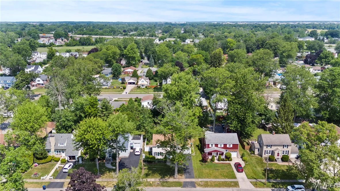 9120 Champlain Avenue, Niagara Falls, New York 143, Niagara Falls, New York 14304, 3 Bedrooms Bedrooms, 7 Rooms Rooms,1 BathroomBathrooms,Residential,For Sale,9120 Champlain Avenue, Niagara Falls, New York 143,B1621784
