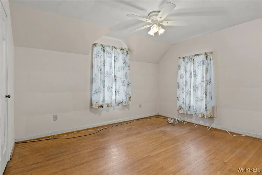 9120 Champlain Avenue, Niagara Falls, New York 143, Niagara Falls, New York 14304, 3 Bedrooms Bedrooms, 7 Rooms Rooms,1 BathroomBathrooms,Residential,For Sale,9120 Champlain Avenue, Niagara Falls, New York 143,B1621784
