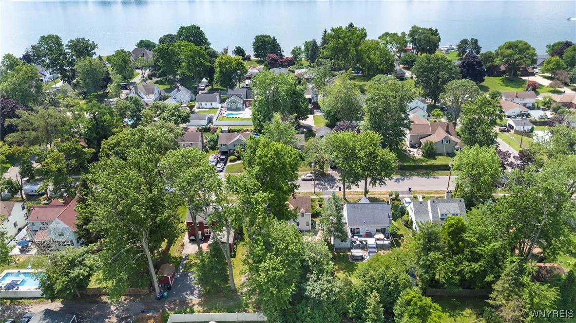 9120 Champlain Avenue, Niagara Falls, New York 143, Niagara Falls, New York 14304, 3 Bedrooms Bedrooms, 7 Rooms Rooms,1 BathroomBathrooms,Residential,For Sale,9120 Champlain Avenue, Niagara Falls, New York 143,B1621784