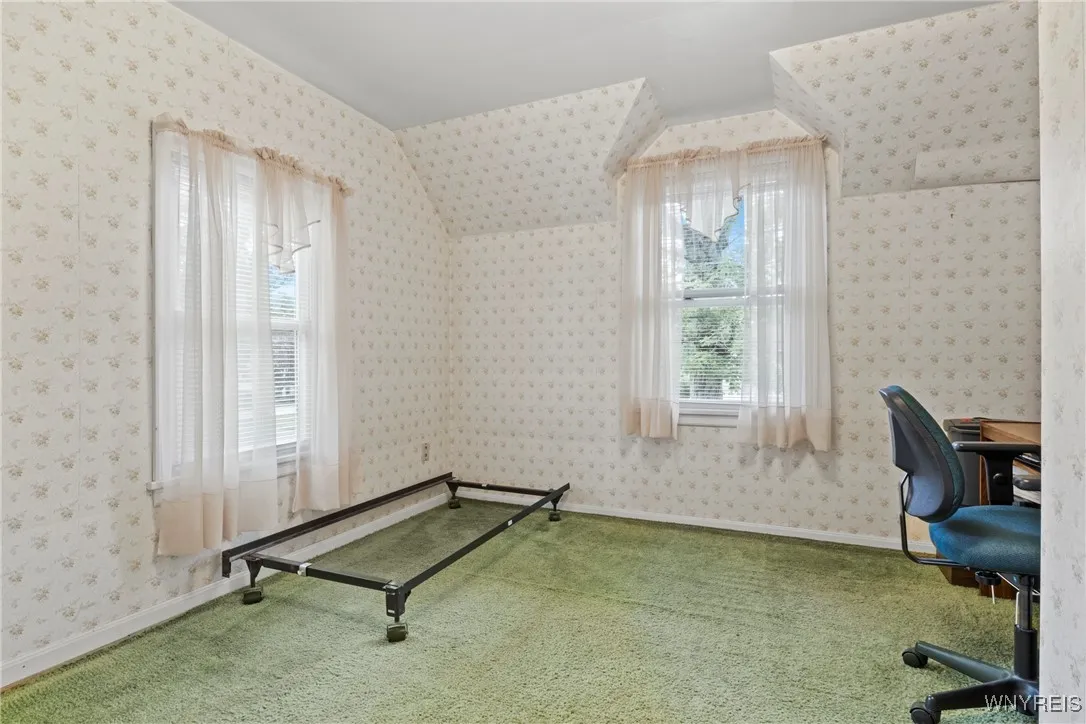 9120 Champlain Avenue, Niagara Falls, New York 143, Niagara Falls, New York 14304, 3 Bedrooms Bedrooms, 7 Rooms Rooms,1 BathroomBathrooms,Residential,For Sale,9120 Champlain Avenue, Niagara Falls, New York 143,B1621784