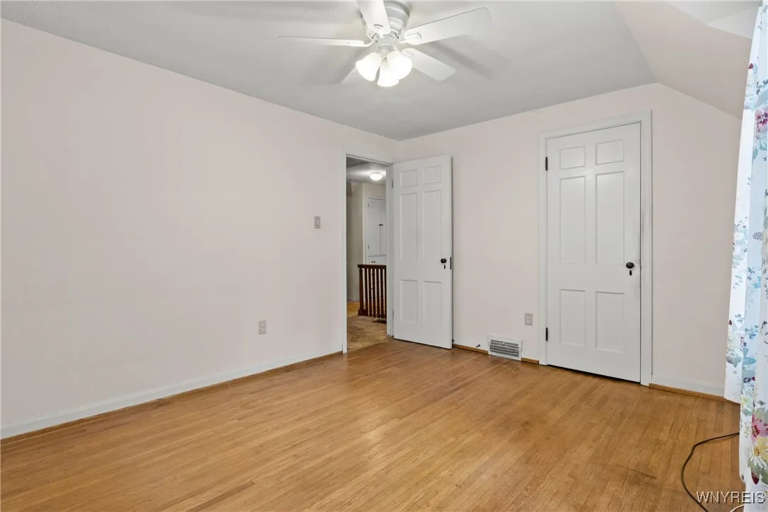 9120 Champlain Avenue, Niagara Falls, New York 143, Niagara Falls, New York 14304, 3 Bedrooms Bedrooms, 7 Rooms Rooms,1 BathroomBathrooms,Residential,For Sale,9120 Champlain Avenue, Niagara Falls, New York 143,B1621784