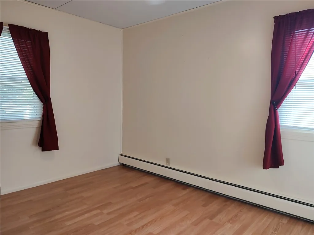 1 Seneca Circle, Seneca Falls, New York 13148, Seneca Falls, New York 13148, 2 Bedrooms Bedrooms, 7 Rooms Rooms,1 BathroomBathrooms,Residential,For Sale,1 Seneca Circle, Seneca Falls, New York 13148,R1622060