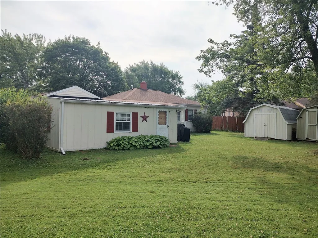 1 Seneca Circle, Seneca Falls, New York 13148, Seneca Falls, New York 13148, 2 Bedrooms Bedrooms, 7 Rooms Rooms,1 BathroomBathrooms,Residential,For Sale,1 Seneca Circle, Seneca Falls, New York 13148,R1622060