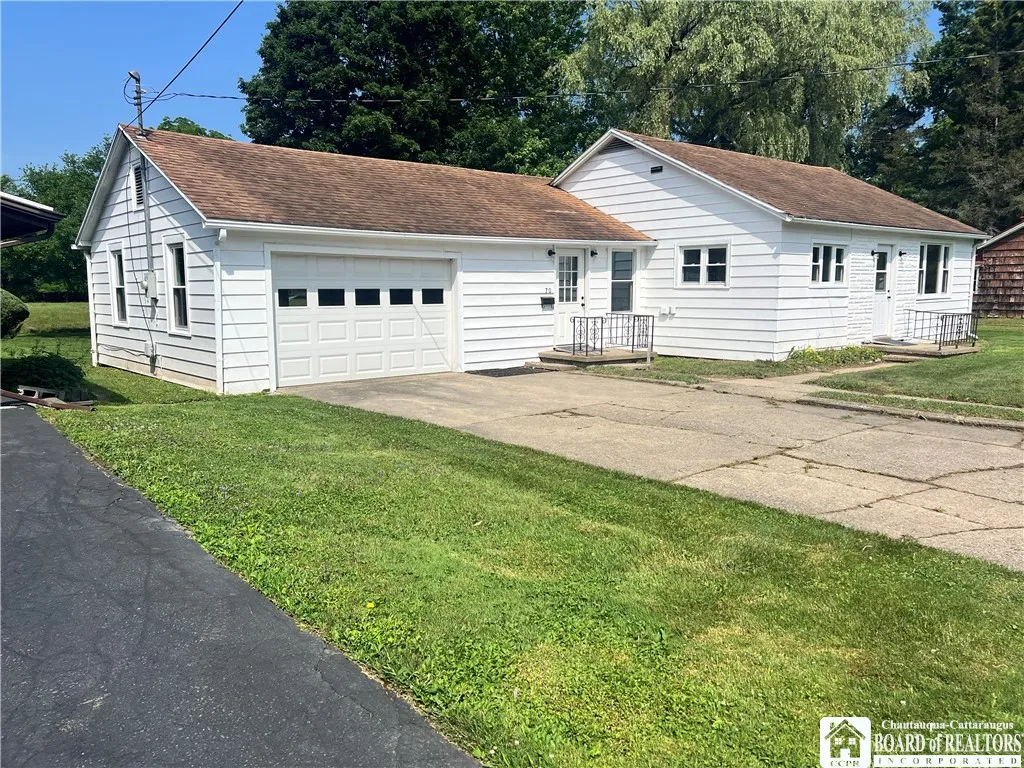 70 Williams Avenue, Wellsville, New York 14895, Wellsville, New York 14895, 2 Bedrooms Bedrooms, 6 Rooms Rooms,1 BathroomBathrooms,Residential,For Sale,70 Williams Avenue, Wellsville, New York 14895,R1621651