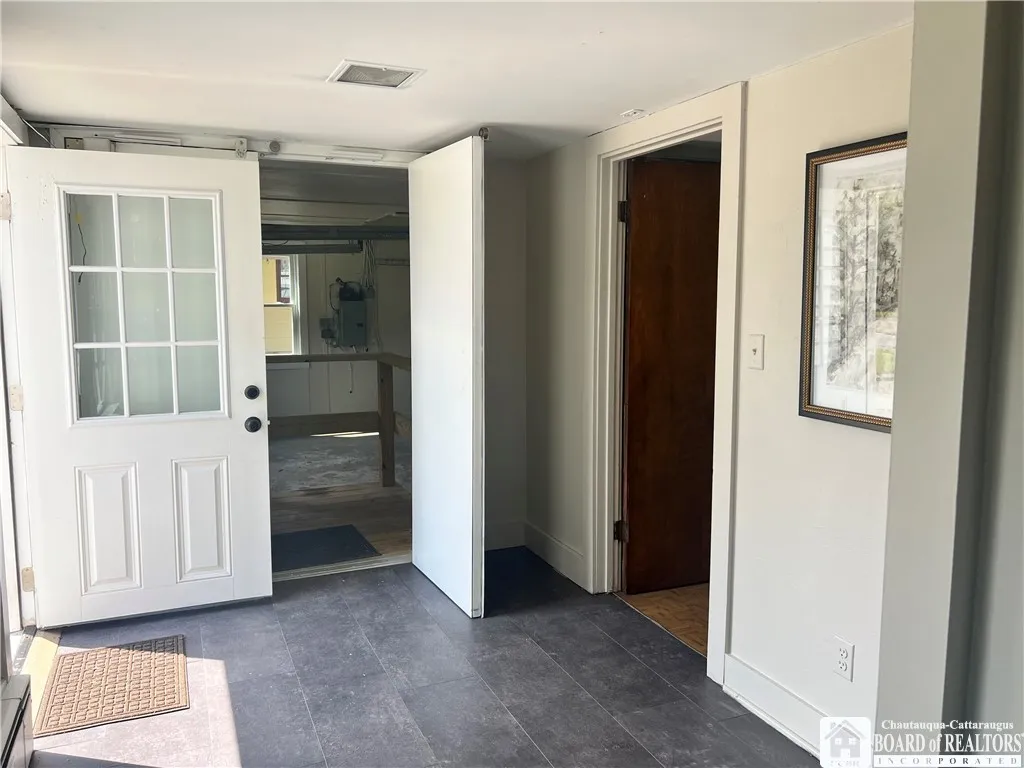 70 Williams Avenue, Wellsville, New York 14895, Wellsville, New York 14895, 2 Bedrooms Bedrooms, 6 Rooms Rooms,1 BathroomBathrooms,Residential,For Sale,70 Williams Avenue, Wellsville, New York 14895,R1621651