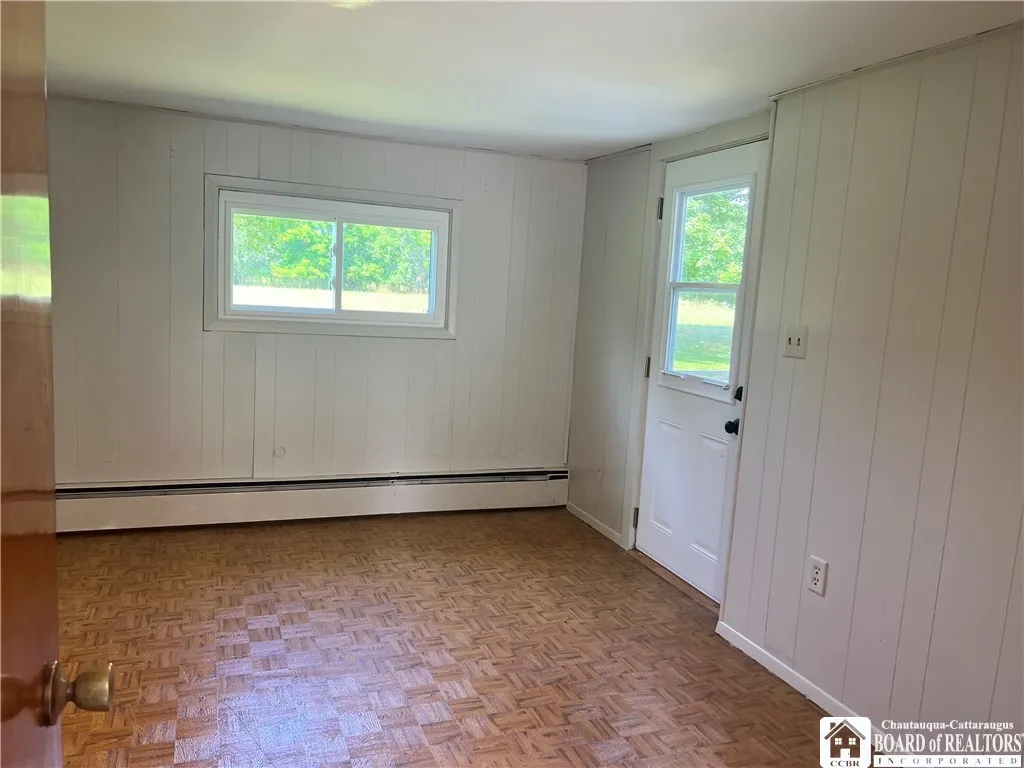 70 Williams Avenue, Wellsville, New York 14895, Wellsville, New York 14895, 2 Bedrooms Bedrooms, 6 Rooms Rooms,1 BathroomBathrooms,Residential,For Sale,70 Williams Avenue, Wellsville, New York 14895,R1621651