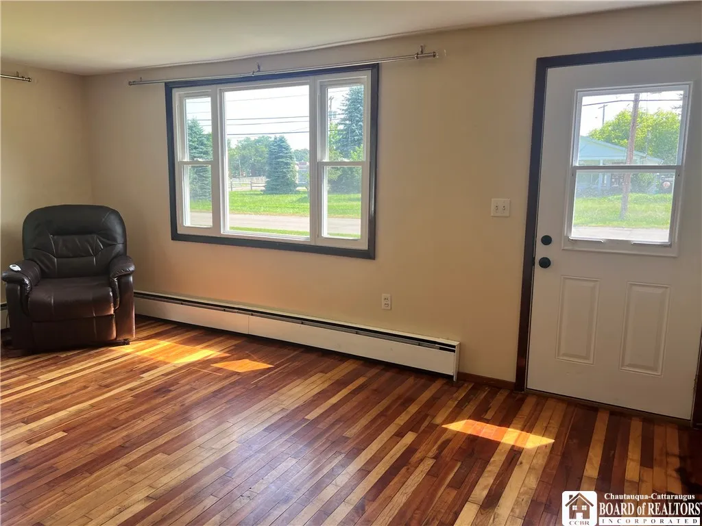 70 Williams Avenue, Wellsville, New York 14895, Wellsville, New York 14895, 2 Bedrooms Bedrooms, 6 Rooms Rooms,1 BathroomBathrooms,Residential,For Sale,70 Williams Avenue, Wellsville, New York 14895,R1621651