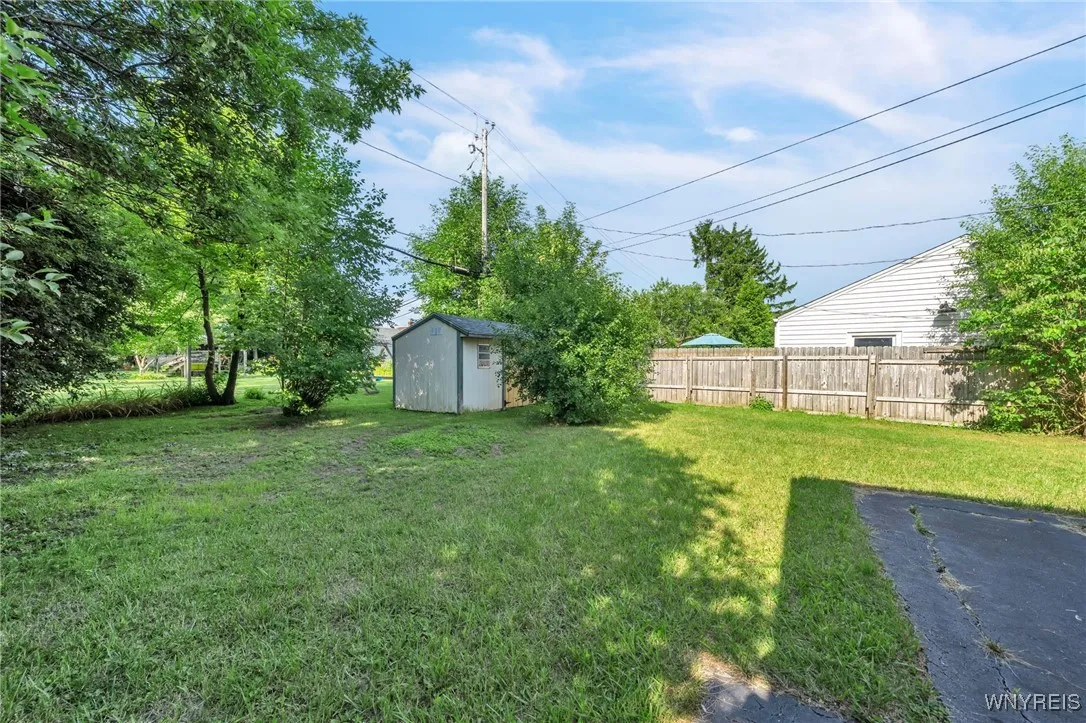 112 Southgate Road, Cheektowaga, New York 14215, Cheektowaga, New York 14215, 3 Bedrooms Bedrooms, 7 Rooms Rooms,2 BathroomsBathrooms,Residential,For Sale,112 Southgate Road, Cheektowaga, New York 14215,B1622095