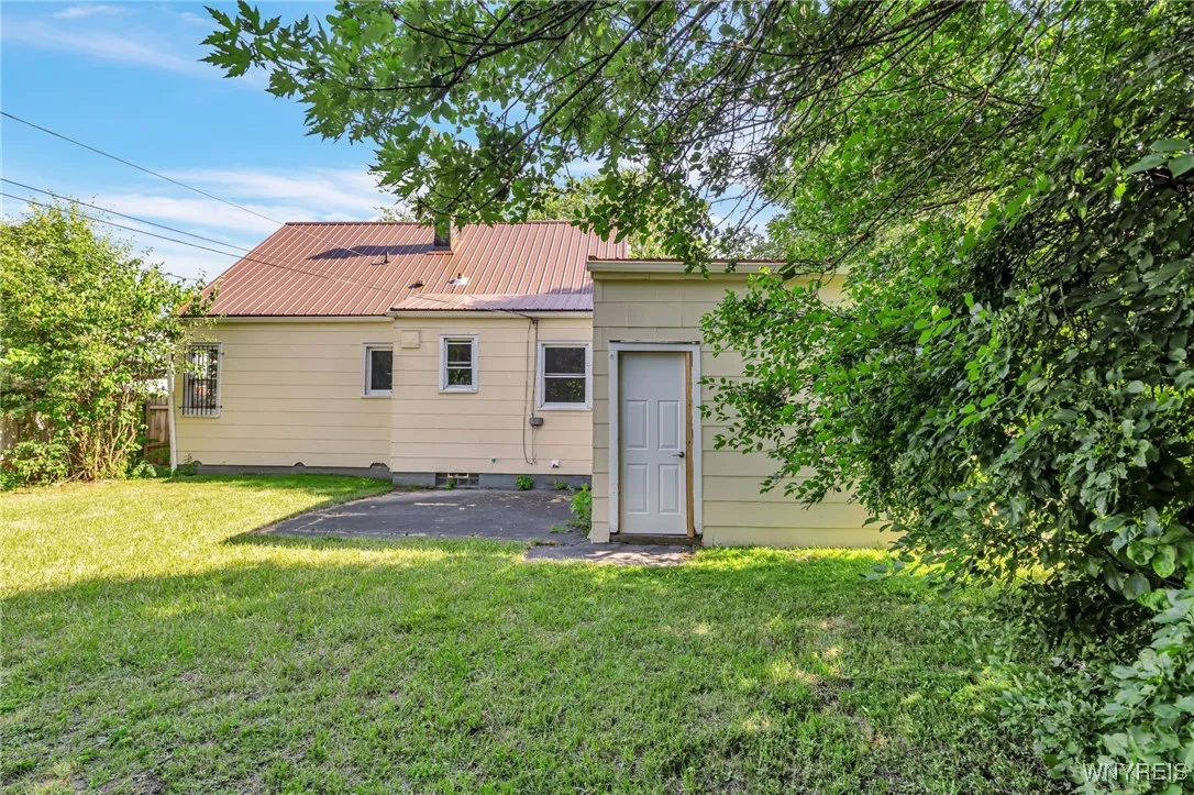 112 Southgate Road, Cheektowaga, New York 14215, Cheektowaga, New York 14215, 3 Bedrooms Bedrooms, 7 Rooms Rooms,2 BathroomsBathrooms,Residential,For Sale,112 Southgate Road, Cheektowaga, New York 14215,B1622095