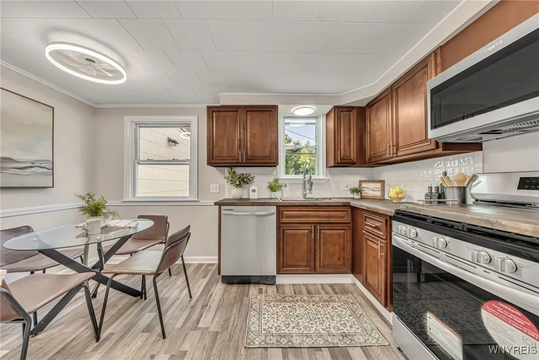 112 Southgate Road, Cheektowaga, New York 14215, Cheektowaga, New York 14215, 3 Bedrooms Bedrooms, 7 Rooms Rooms,2 BathroomsBathrooms,Residential,For Sale,112 Southgate Road, Cheektowaga, New York 14215,B1622095