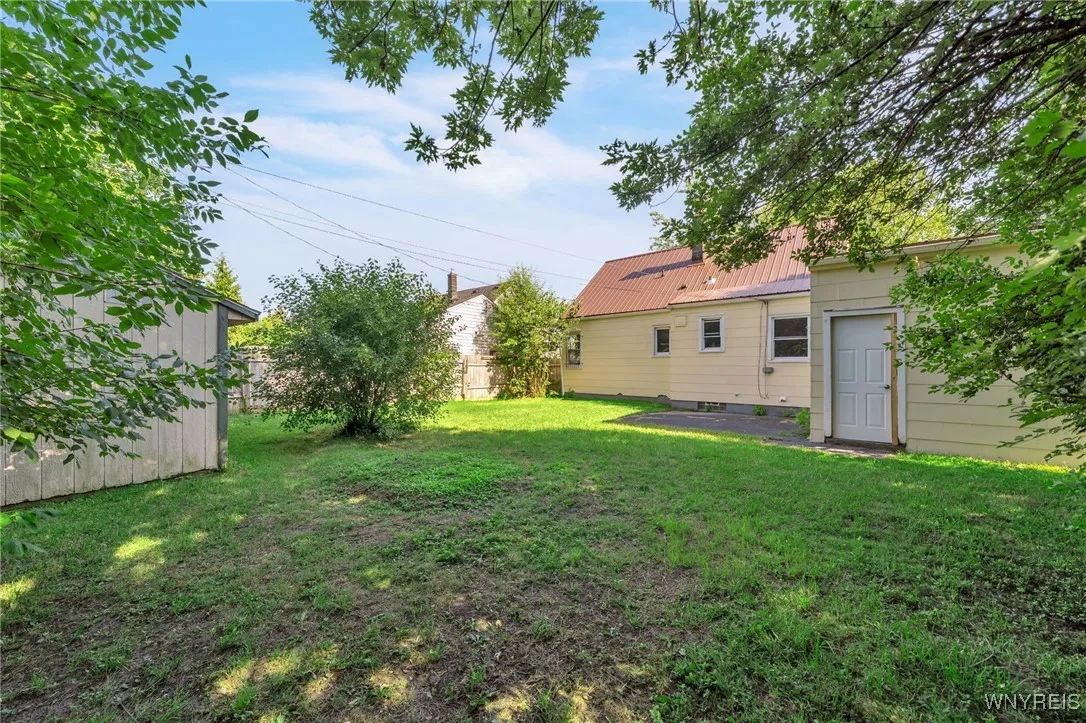 112 Southgate Road, Cheektowaga, New York 14215, Cheektowaga, New York 14215, 3 Bedrooms Bedrooms, 7 Rooms Rooms,2 BathroomsBathrooms,Residential,For Sale,112 Southgate Road, Cheektowaga, New York 14215,B1622095