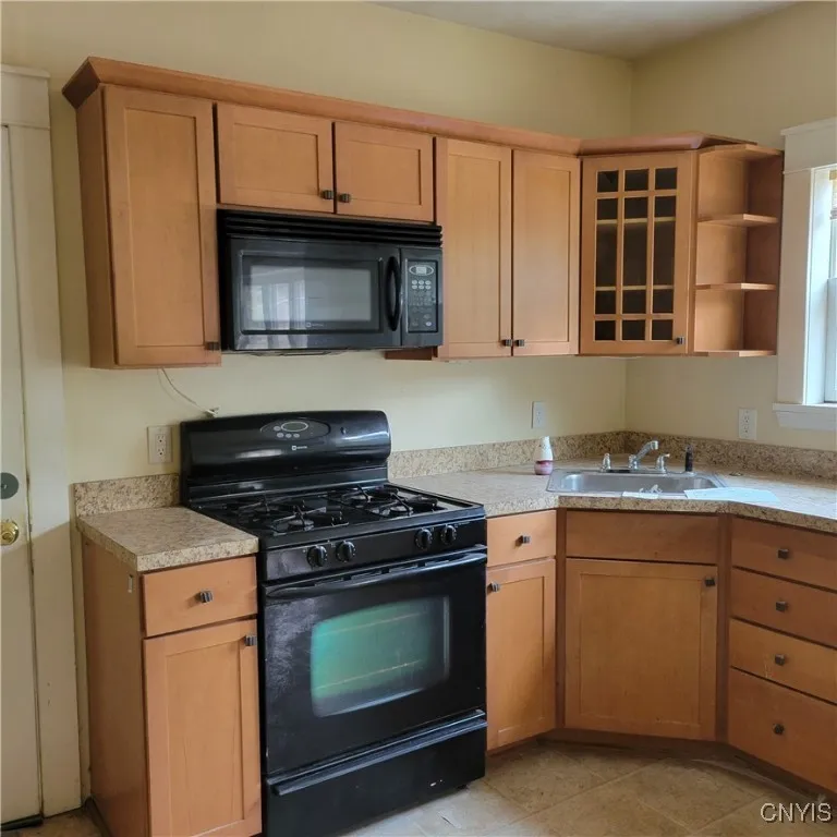 271 Fenway Drive, Syracuse, New York 13224, Syracuse, New York 13224, 3 Bedrooms Bedrooms, 8 Rooms Rooms,1 BathroomBathrooms,Residential,For Sale,271 Fenway Drive, Syracuse, New York 13224,S1622111