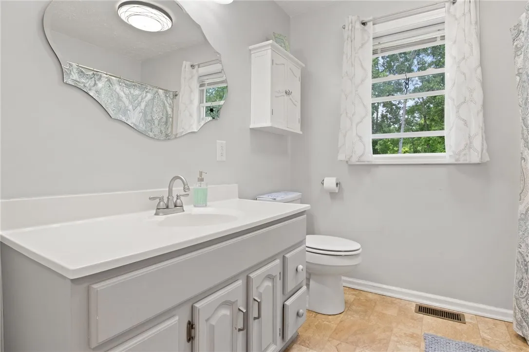 6793 East Port Bay Road, Wolcott, New York 14590, Wolcott, New York 14590, 5 Bedrooms Bedrooms, 8 Rooms Rooms,1 BathroomBathrooms,Residential,For Sale,6793 East Port Bay Road, Wolcott, New York 14590,R1622100
