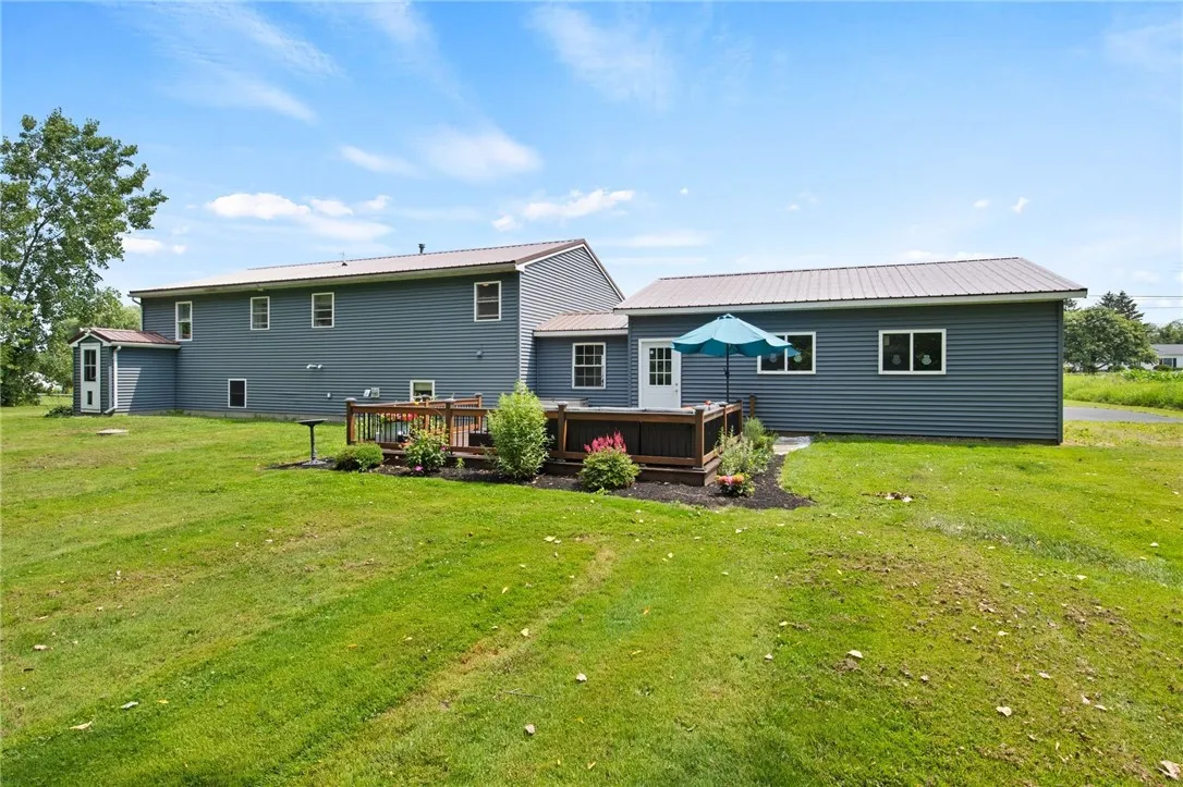 6793 East Port Bay Road, Wolcott, New York 14590, Wolcott, New York 14590, 5 Bedrooms Bedrooms, 8 Rooms Rooms,1 BathroomBathrooms,Residential,For Sale,6793 East Port Bay Road, Wolcott, New York 14590,R1622100