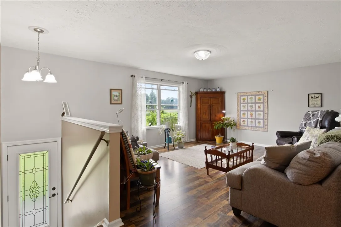 6793 East Port Bay Road, Wolcott, New York 14590, Wolcott, New York 14590, 5 Bedrooms Bedrooms, 8 Rooms Rooms,1 BathroomBathrooms,Residential,For Sale,6793 East Port Bay Road, Wolcott, New York 14590,R1622100