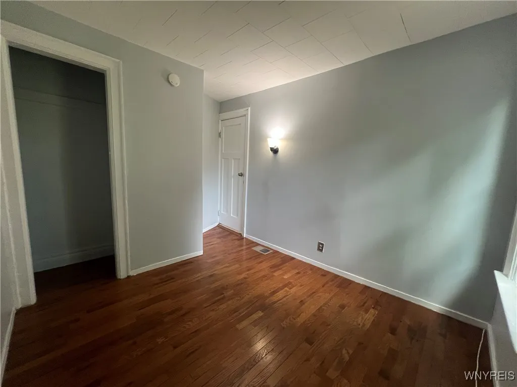 1739 Amherst Street Lower, Buffalo, New York 14214, Buffalo, New York 14214, 3 Bedrooms Bedrooms, 7 Rooms Rooms,1 BathroomBathrooms,Residential Lease,For Rent,1739 Amherst Street Lower, Buffalo, New York 14214,B1622114