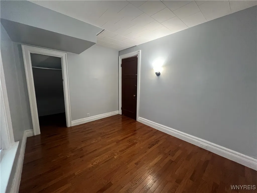 1739 Amherst Street Lower, Buffalo, New York 14214, Buffalo, New York 14214, 3 Bedrooms Bedrooms, 7 Rooms Rooms,1 BathroomBathrooms,Residential Lease,For Rent,1739 Amherst Street Lower, Buffalo, New York 14214,B1622114