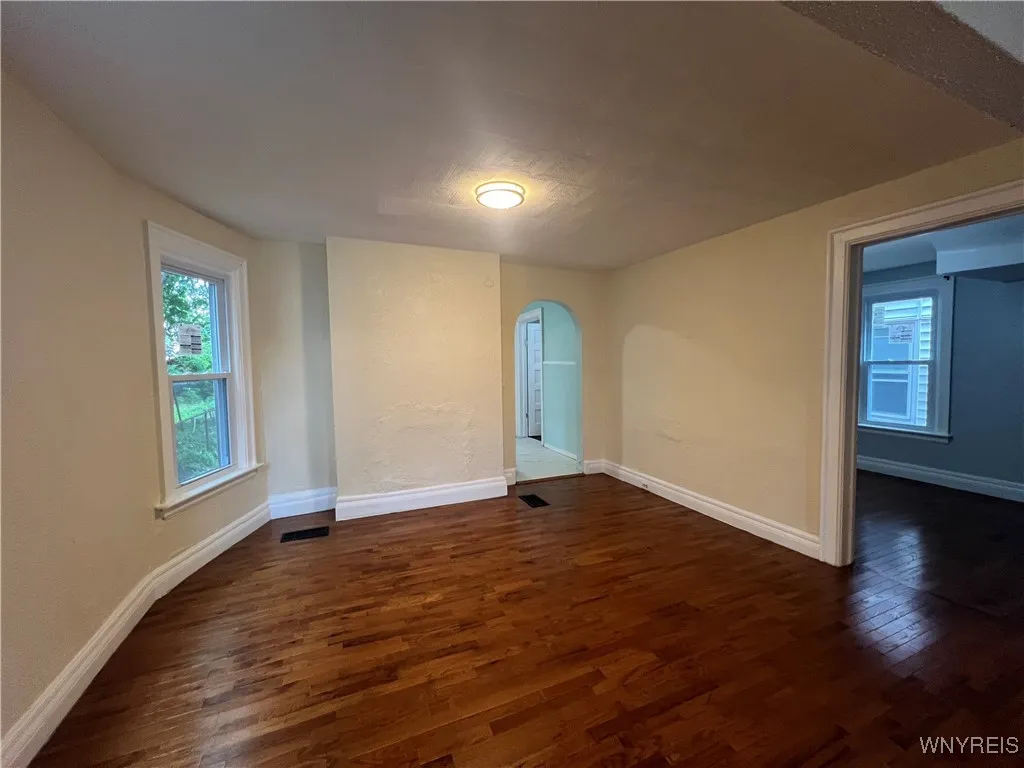 1739 Amherst Street Lower, Buffalo, New York 14214, Buffalo, New York 14214, 3 Bedrooms Bedrooms, 7 Rooms Rooms,1 BathroomBathrooms,Residential Lease,For Rent,1739 Amherst Street Lower, Buffalo, New York 14214,B1622114