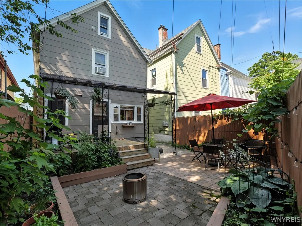 479 West Ferry S, Buffalo, New York 14213, Buffalo, New York 14213, 3 Bedrooms Bedrooms, 8 Rooms Rooms,1 BathroomBathrooms,Residential,For Sale,479 West Ferry S, Buffalo, New York 14213,B1622052