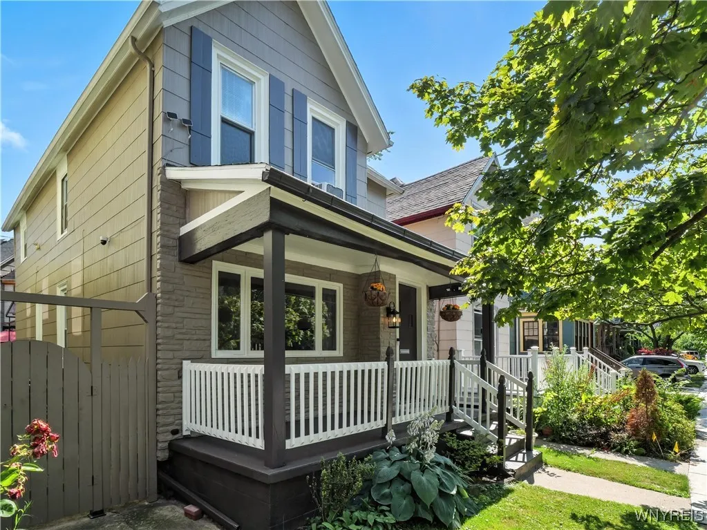 479 West Ferry S, Buffalo, New York 14213, Buffalo, New York 14213, 3 Bedrooms Bedrooms, 8 Rooms Rooms,1 BathroomBathrooms,Residential,For Sale,479 West Ferry S, Buffalo, New York 14213,B1622052