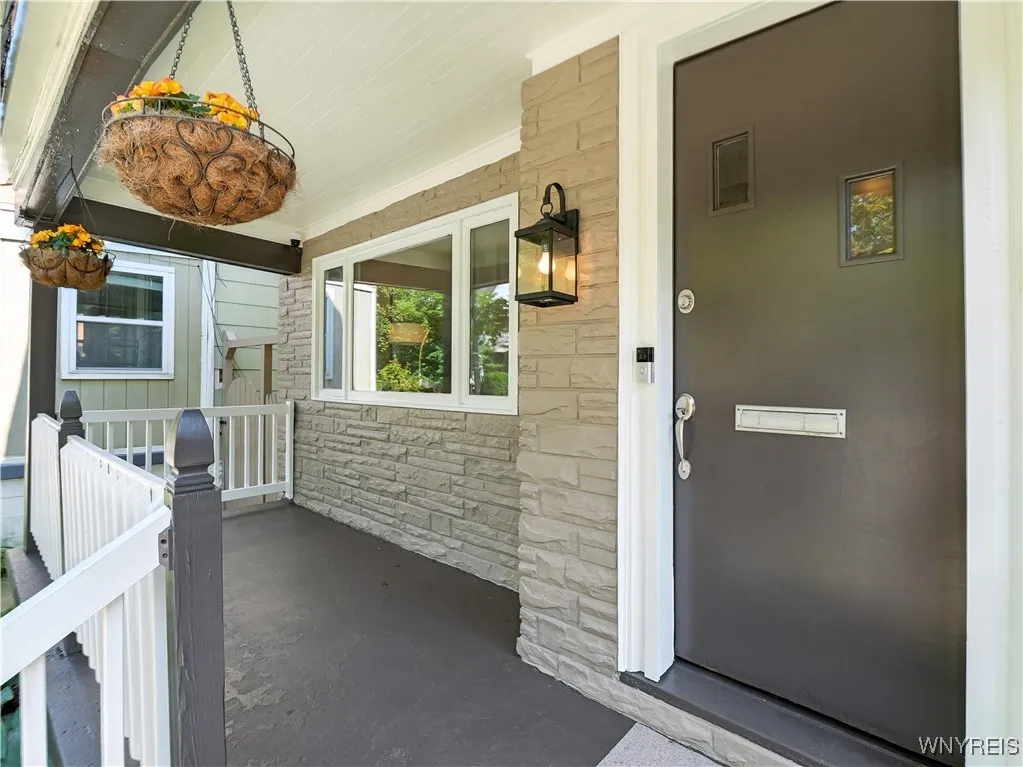 479 West Ferry S, Buffalo, New York 14213, Buffalo, New York 14213, 3 Bedrooms Bedrooms, 8 Rooms Rooms,1 BathroomBathrooms,Residential,For Sale,479 West Ferry S, Buffalo, New York 14213,B1622052