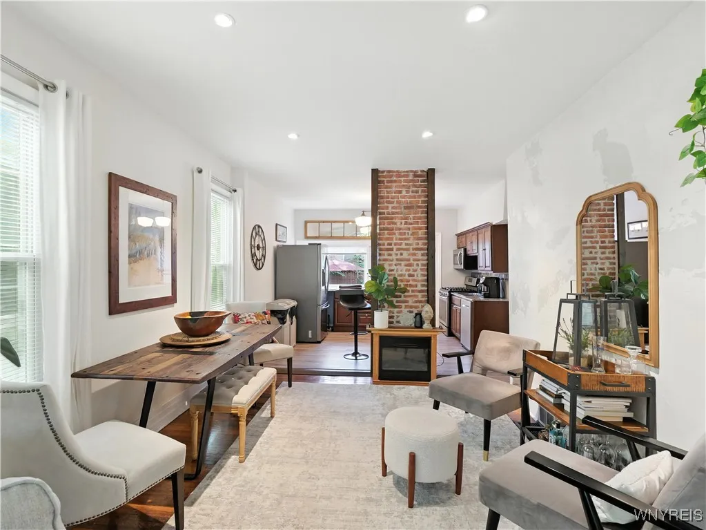 479 West Ferry S, Buffalo, New York 14213, Buffalo, New York 14213, 3 Bedrooms Bedrooms, 8 Rooms Rooms,1 BathroomBathrooms,Residential,For Sale,479 West Ferry S, Buffalo, New York 14213,B1622052