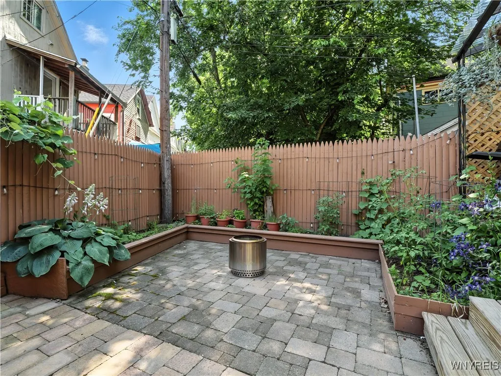 479 West Ferry S, Buffalo, New York 14213, Buffalo, New York 14213, 3 Bedrooms Bedrooms, 8 Rooms Rooms,1 BathroomBathrooms,Residential,For Sale,479 West Ferry S, Buffalo, New York 14213,B1622052
