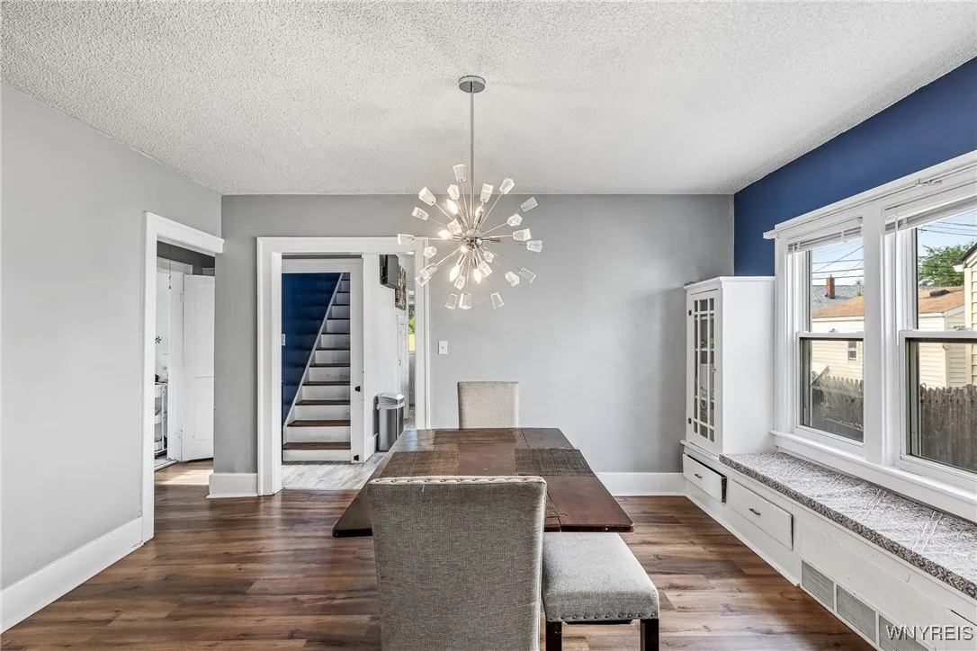 175 Tremont Avenue, Tonawanda, New York 14217, Tonawanda, New York 14217, 4 Bedrooms Bedrooms, 10 Rooms Rooms,2 BathroomsBathrooms,Residential,For Sale,175 Tremont Avenue, Tonawanda, New York 14217,B1622047