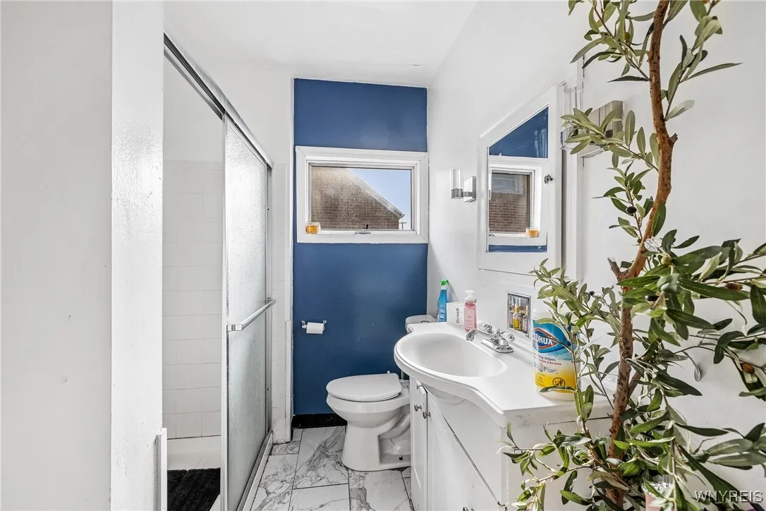 175 Tremont Avenue, Tonawanda, New York 14217, Tonawanda, New York 14217, 4 Bedrooms Bedrooms, 10 Rooms Rooms,2 BathroomsBathrooms,Residential,For Sale,175 Tremont Avenue, Tonawanda, New York 14217,B1622047