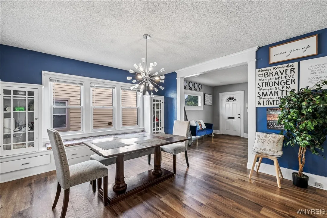 175 Tremont Avenue, Tonawanda, New York 14217, Tonawanda, New York 14217, 4 Bedrooms Bedrooms, 10 Rooms Rooms,2 BathroomsBathrooms,Residential,For Sale,175 Tremont Avenue, Tonawanda, New York 14217,B1622047