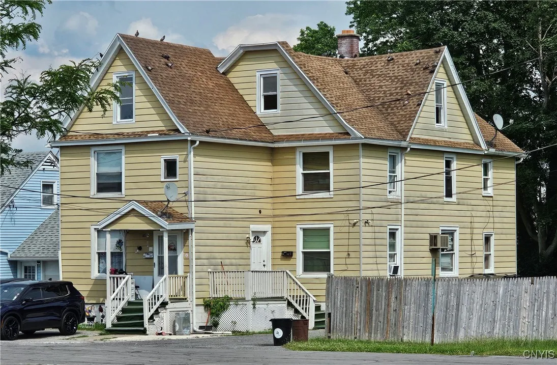 1125 Adams Street, Utica, New York 13501, Utica, New York 13501, 6 Bedrooms Bedrooms, ,2 BathroomsBathrooms,Residential,For Sale,1125 Adams Street, Utica, New York 13501,S1622117