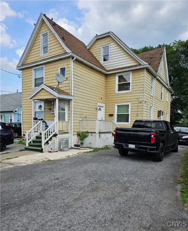 1125 Adams Street, Utica, New York 13501, Utica, New York 13501, 6 Bedrooms Bedrooms, ,2 BathroomsBathrooms,Residential,For Sale,1125 Adams Street, Utica, New York 13501,S1622117