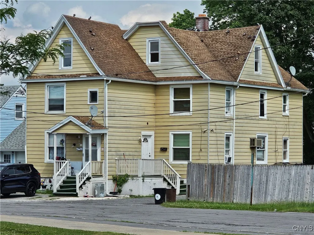 1125 Adams Street, Utica, New York 13501, Utica, New York 13501, 6 Bedrooms Bedrooms, ,2 BathroomsBathrooms,Residential,For Sale,1125 Adams Street, Utica, New York 13501,S1622117