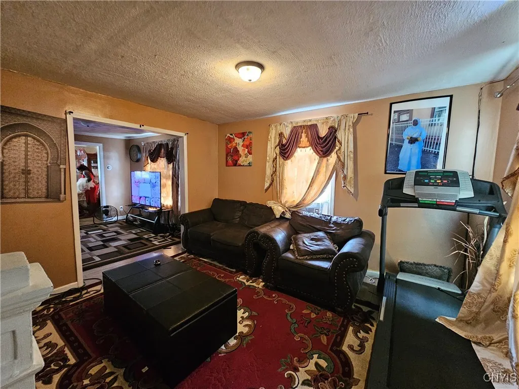 1125 Adams Street, Utica, New York 13501, Utica, New York 13501, 6 Bedrooms Bedrooms, ,2 BathroomsBathrooms,Residential,For Sale,1125 Adams Street, Utica, New York 13501,S1622117