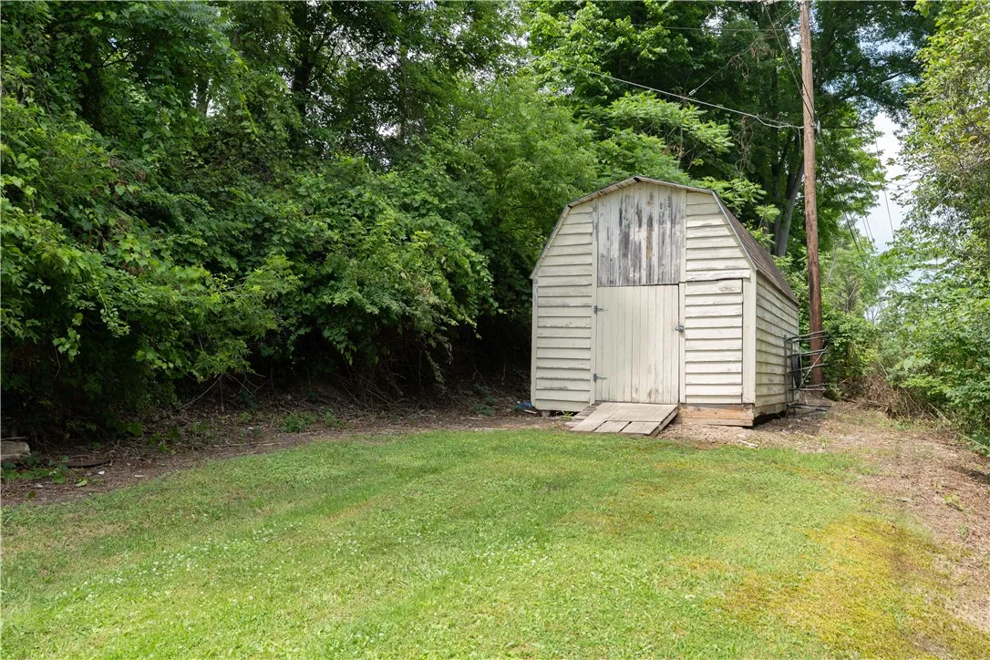 402 Whitney Valley, Almond, New York 14804, Almond, New York 14804, 3 Bedrooms Bedrooms, 6 Rooms Rooms,1 BathroomBathrooms,Residential,For Sale,402 Whitney Valley, Almond, New York 14804,R1621042