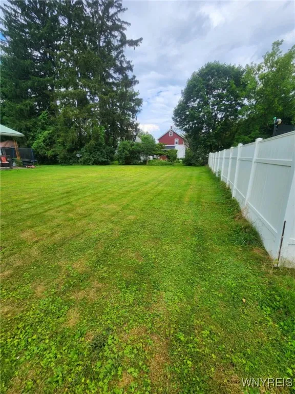Vacant Lot in back fronting on Fairmount Avenue