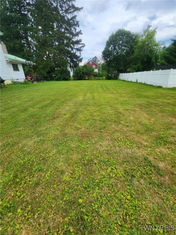 Vacant Lot in back fronting on Fairmount Avenue
