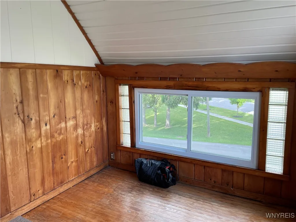 105 East Avenue, Attica, New York 14011, Attica, New York 14011, 6 Bedrooms Bedrooms, ,4 BathroomsBathrooms,Residential,For Sale,105 East Avenue, Attica, New York 14011,B1621504