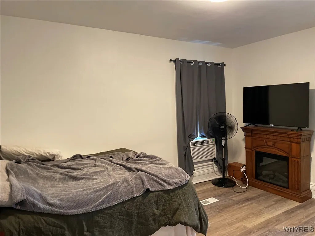 105 East Avenue, Attica, New York 14011, Attica, New York 14011, 6 Bedrooms Bedrooms, ,4 BathroomsBathrooms,Residential,For Sale,105 East Avenue, Attica, New York 14011,B1621504